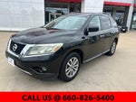 2016 Nissan Pathfinder SV