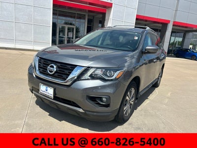 2020 Nissan Pathfinder SV