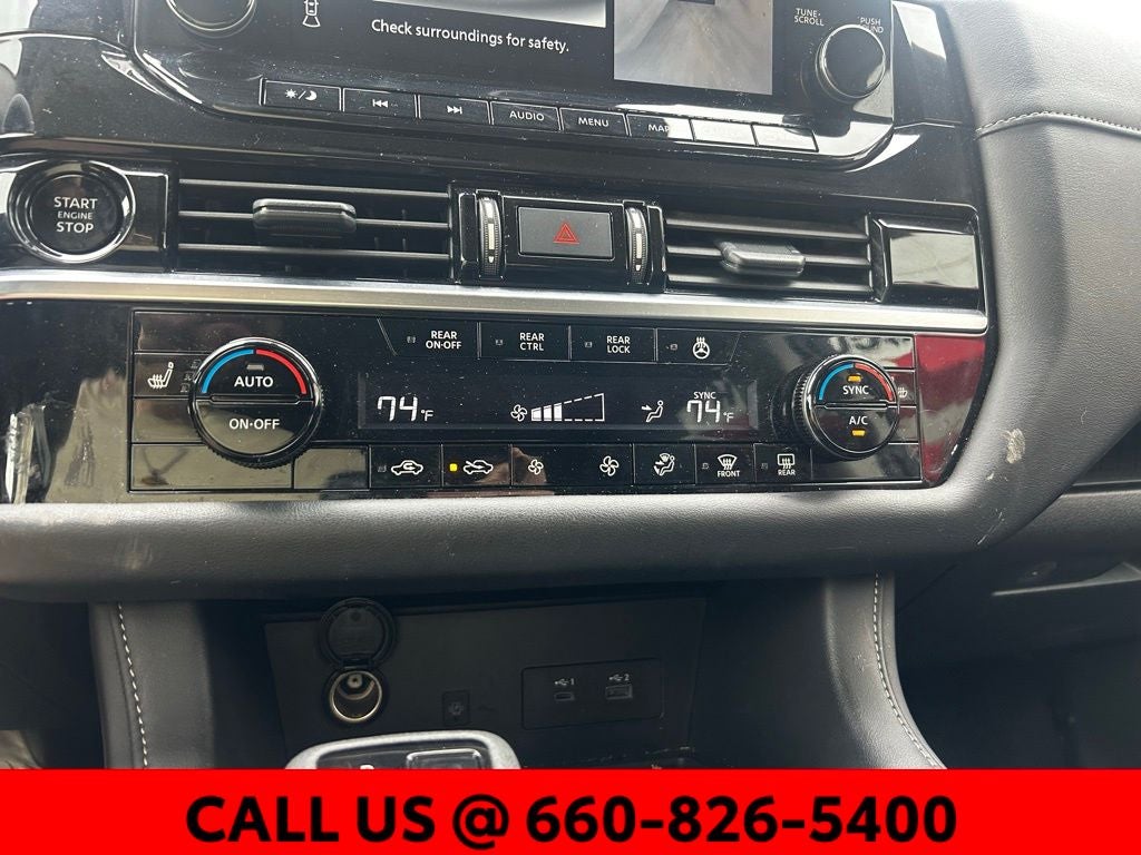 2025 Nissan Pathfinder SL