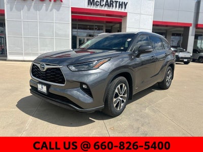 2022 Toyota Highlander Hybrid XLE