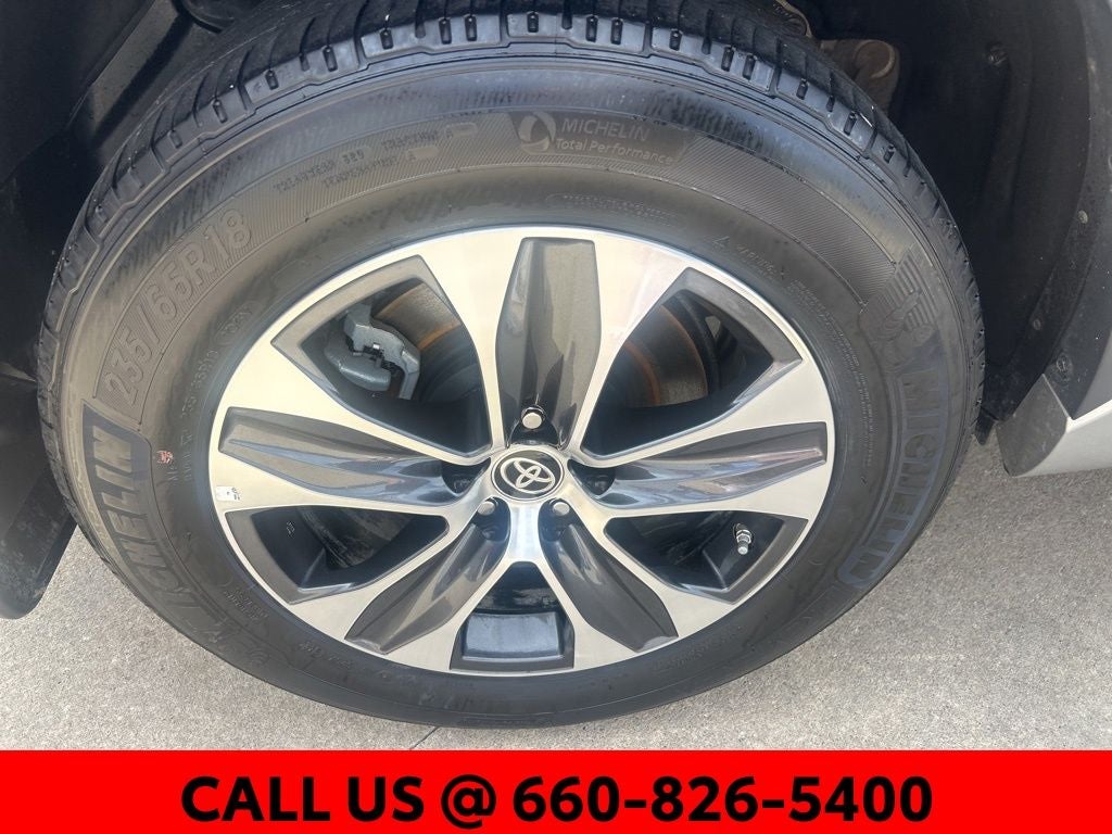 2024 Toyota Highlander XLE