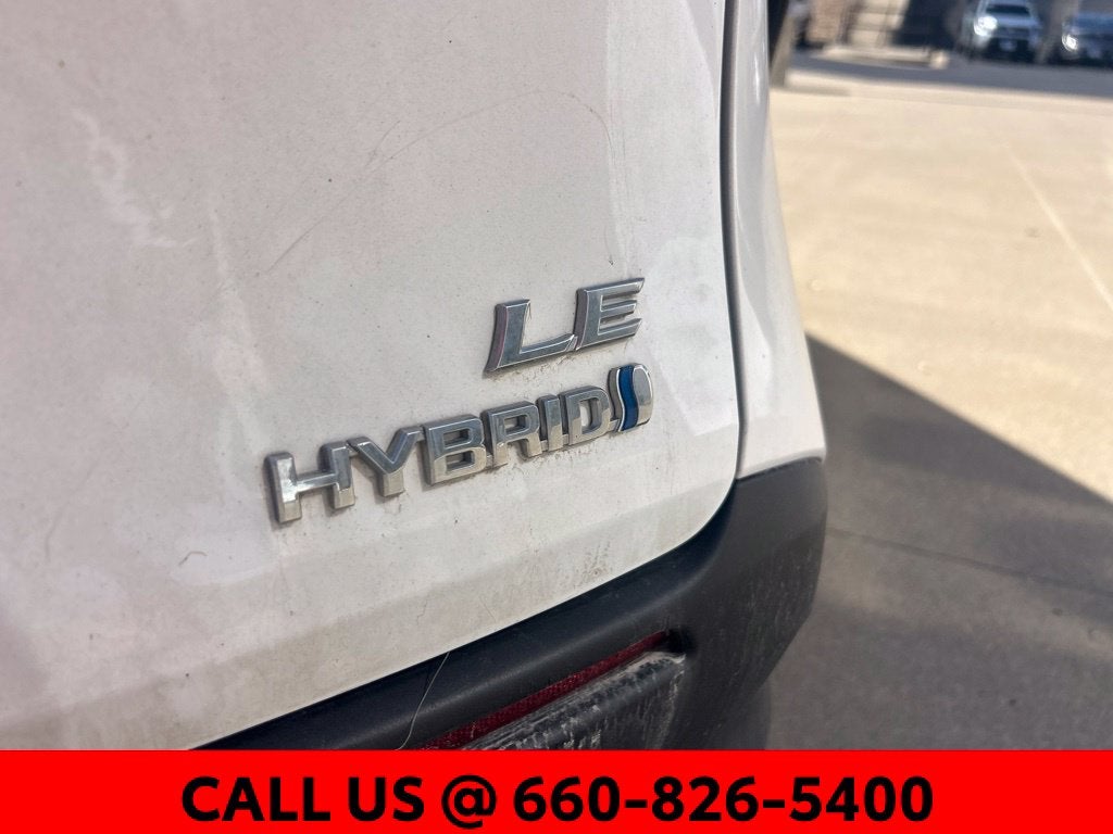 2022 Toyota Sienna LE 8 Passenger