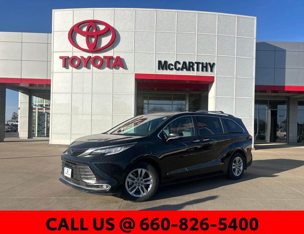 2022 Toyota Sienna Limited 7 Passenger