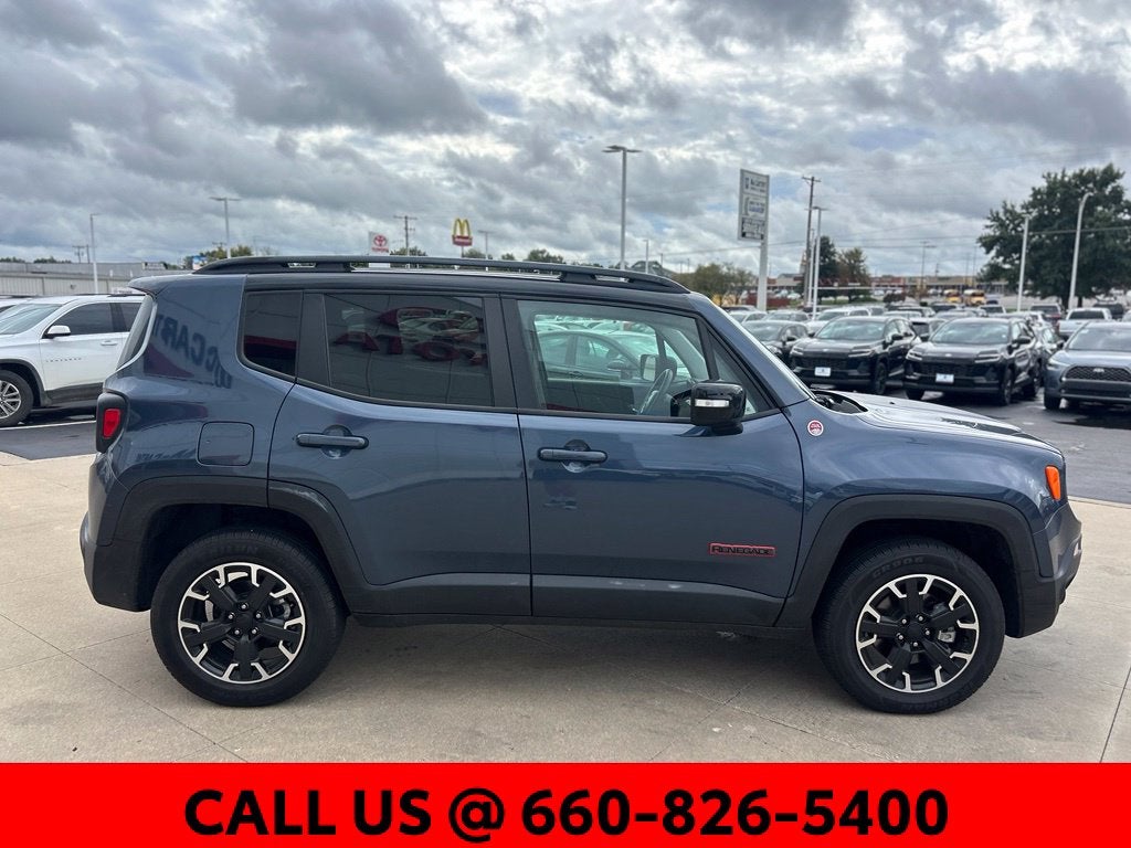2023 Jeep Renegade Trailhawk