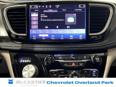 2022 Chrysler Pacifica Hybrid Touring L