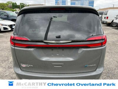 2022 Chrysler Pacifica Hybrid Touring L