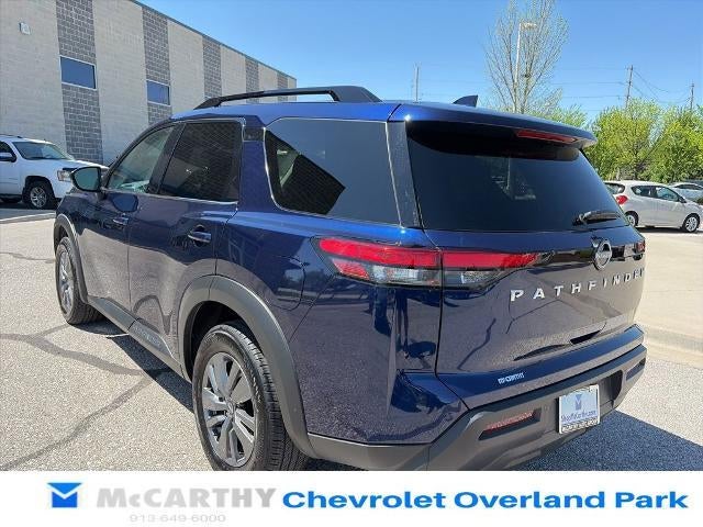 2025 Nissan Pathfinder SV