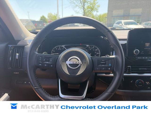 2025 Nissan Pathfinder SV