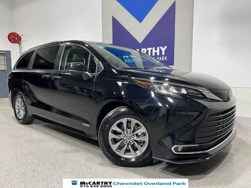 2021 Toyota Sienna XLE