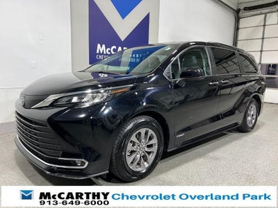 2021 Toyota Sienna XLE