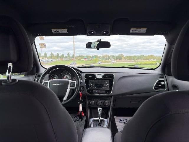 2014 Chrysler 200 Touring