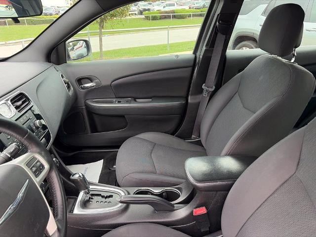 2014 Chrysler 200 Touring