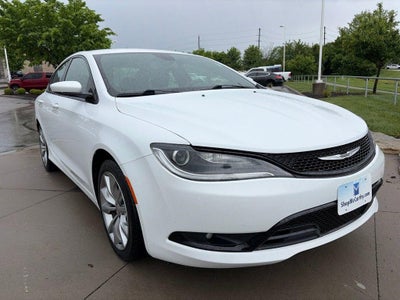 2016 Chrysler 200 S