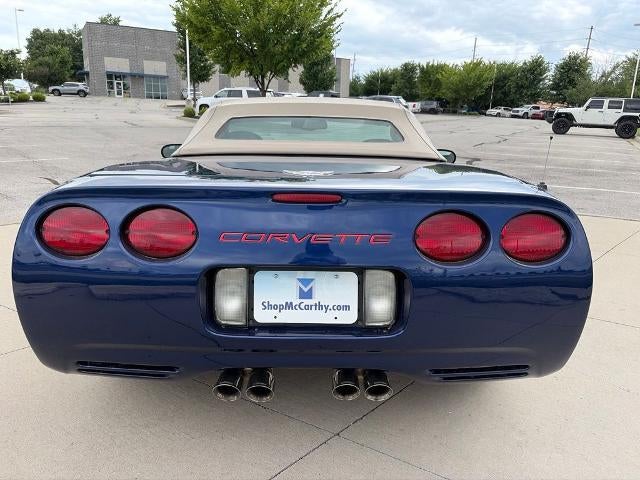2004 Chevrolet Corvette Base
