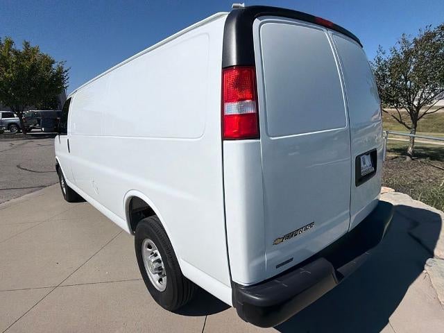 2025 Chevrolet Express Cargo Base