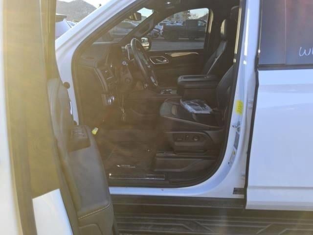 2022 GMC Yukon XL AT4