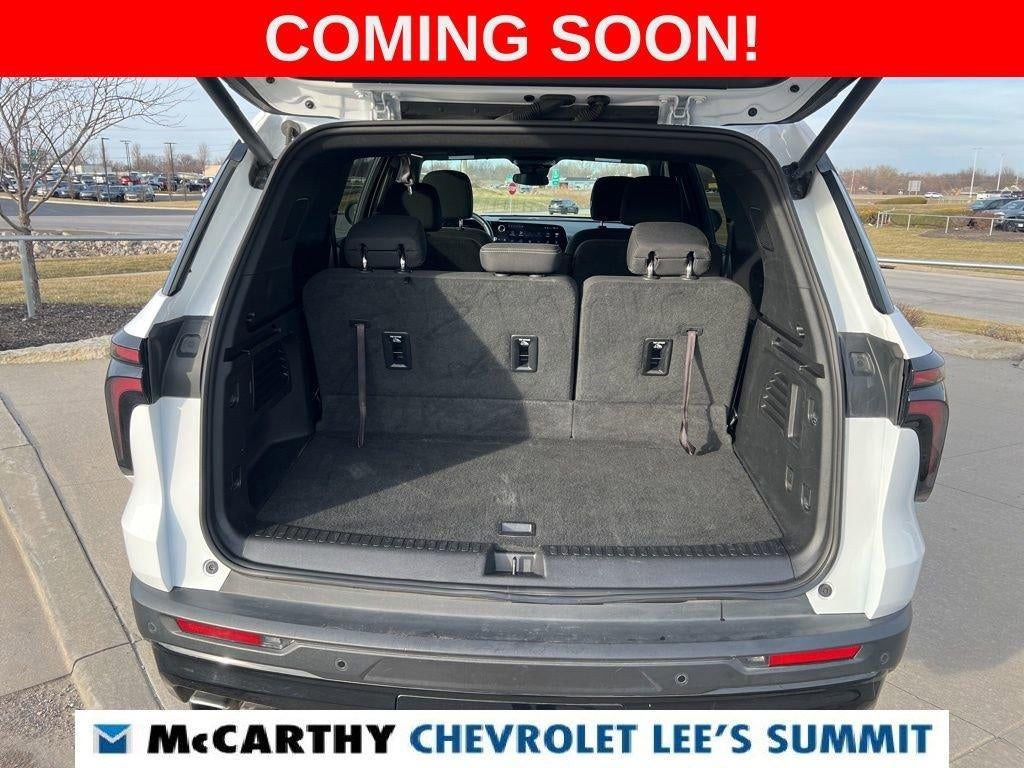 2025 Chevrolet Traverse LT