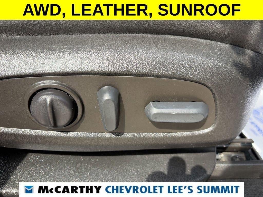2022 Chevrolet Traverse LT Leather