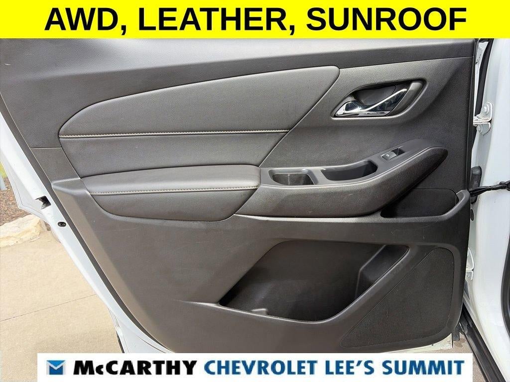 2022 Chevrolet Traverse LT Leather