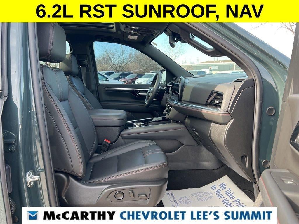 2025 Chevrolet Suburban RST