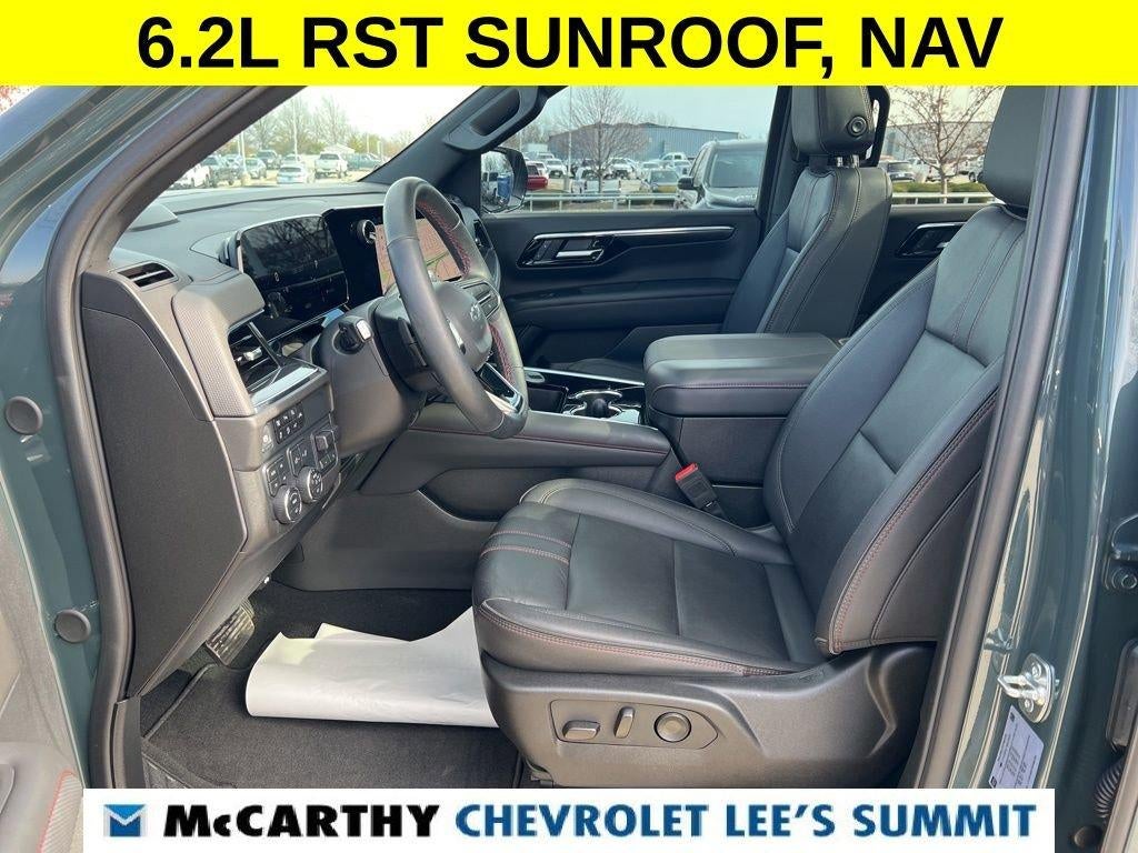 2025 Chevrolet Suburban RST