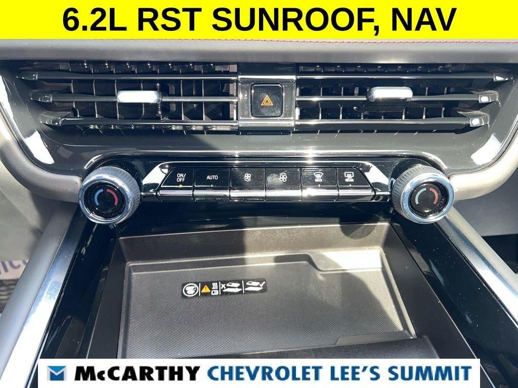 2025 Chevrolet Suburban RST