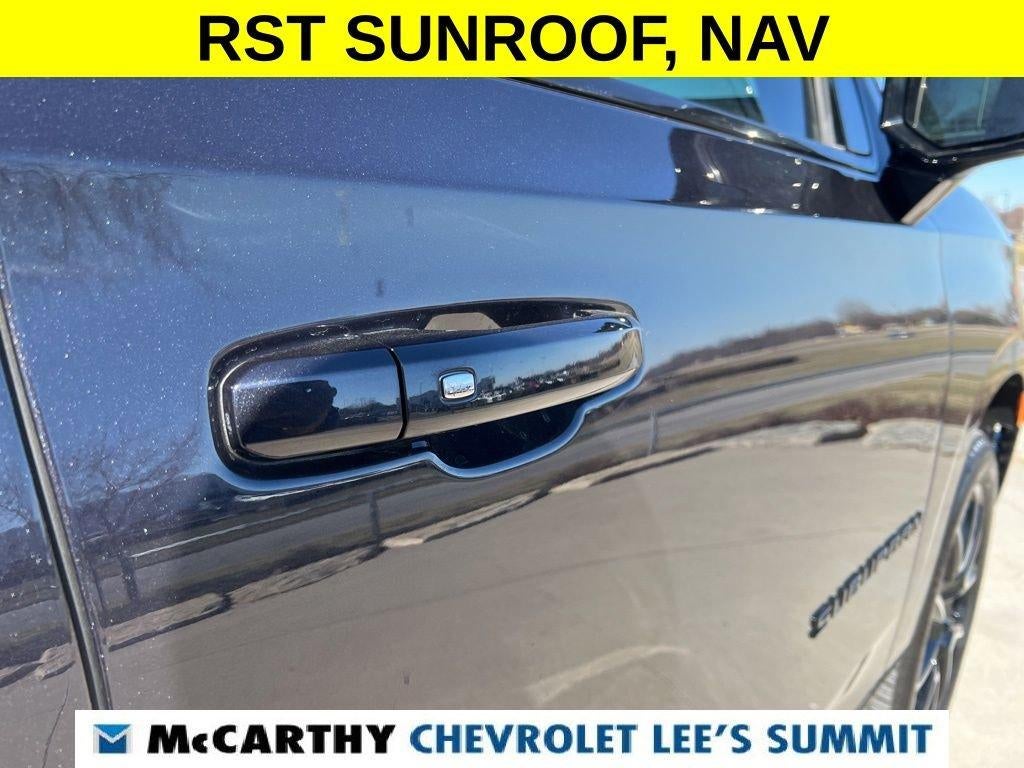 2022 Chevrolet Suburban RST