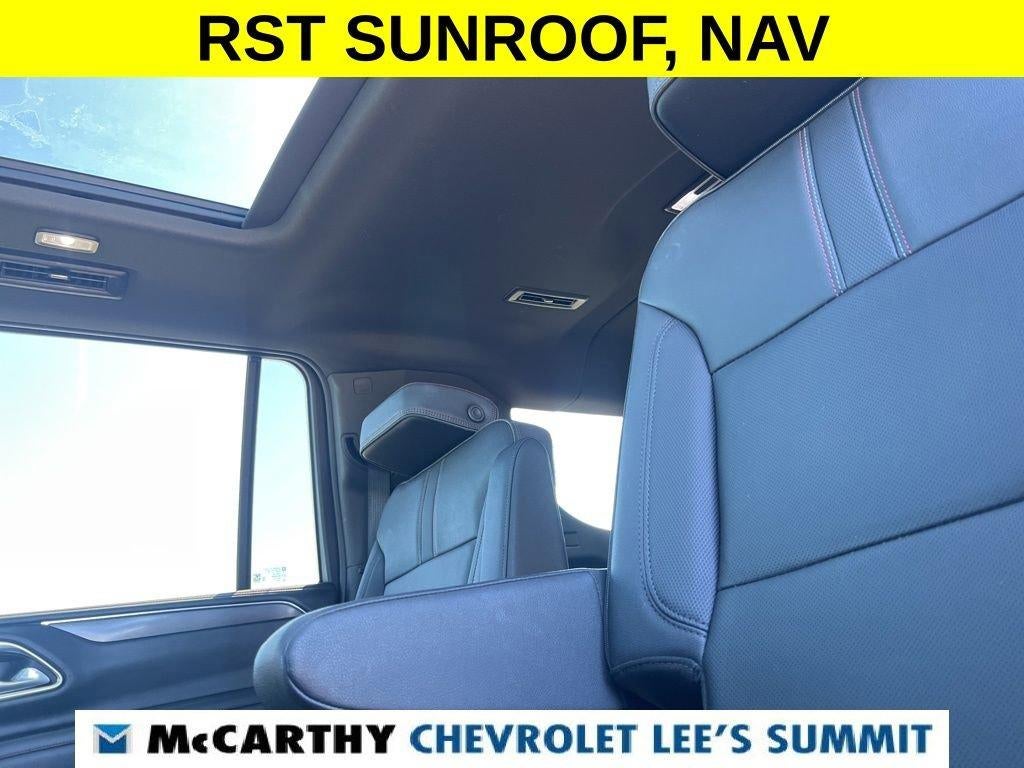 2022 Chevrolet Suburban RST