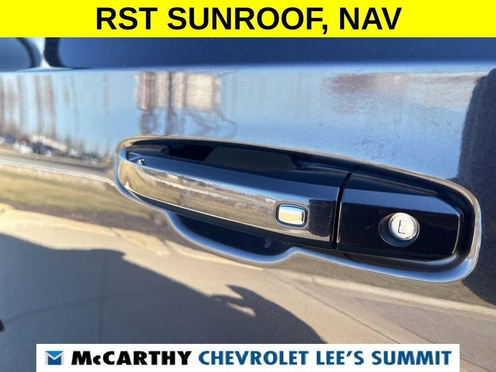 2022 Chevrolet Suburban RST