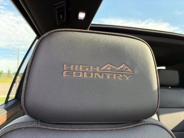 2023 Chevrolet Suburban High Country