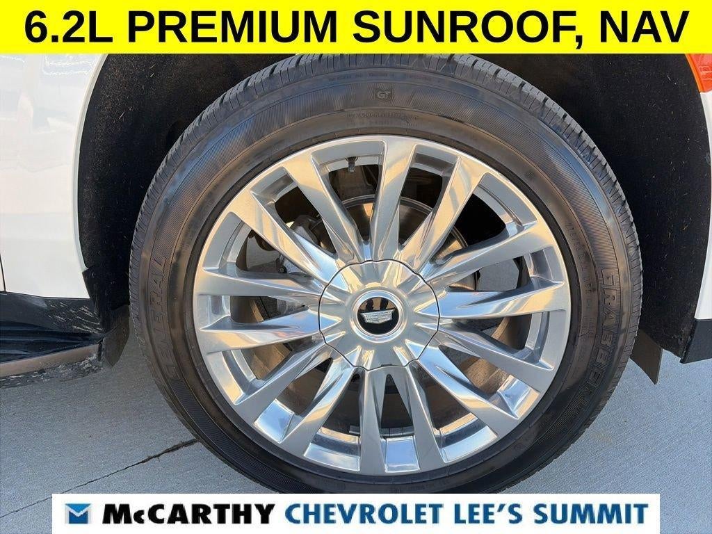 2022 Cadillac Escalade ESV Premium Luxury