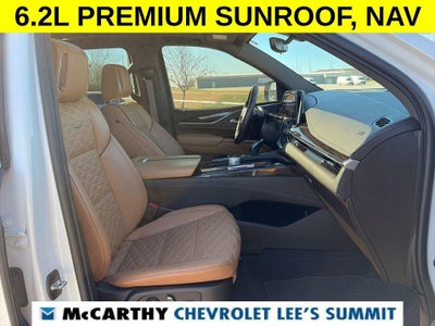 2022 Cadillac Escalade ESV Premium Luxury