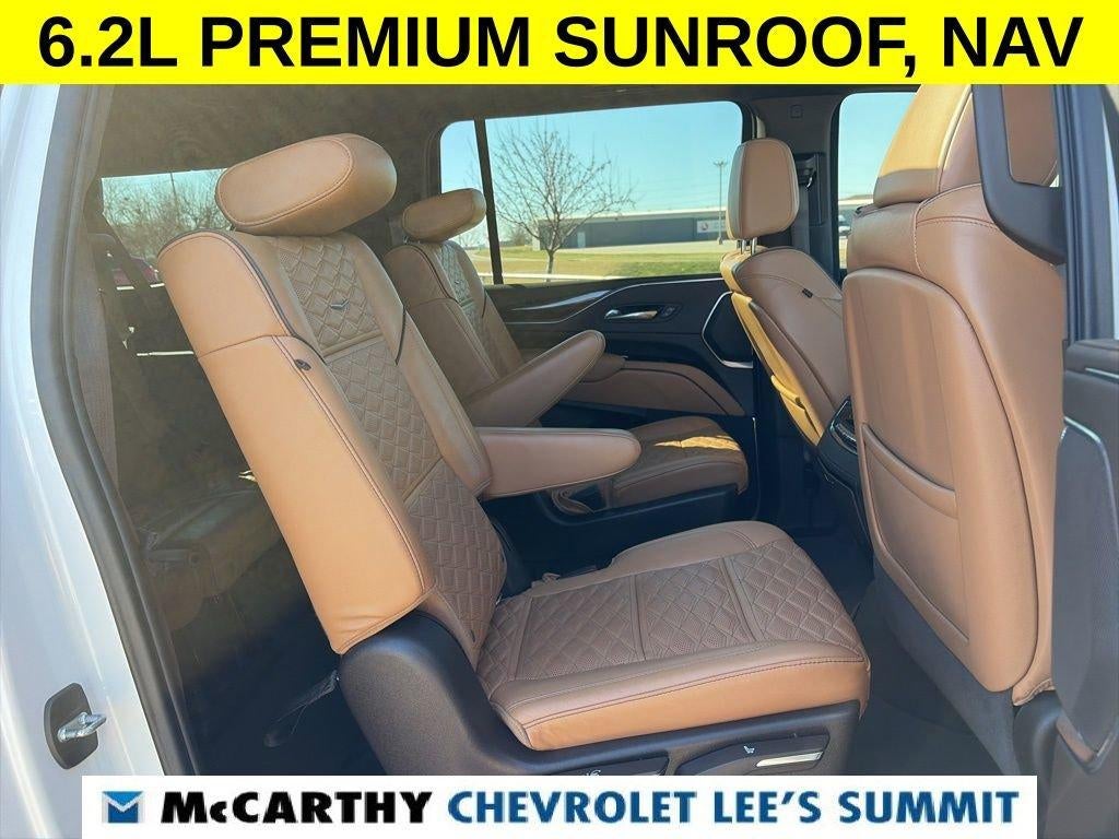 2022 Cadillac Escalade ESV Premium Luxury