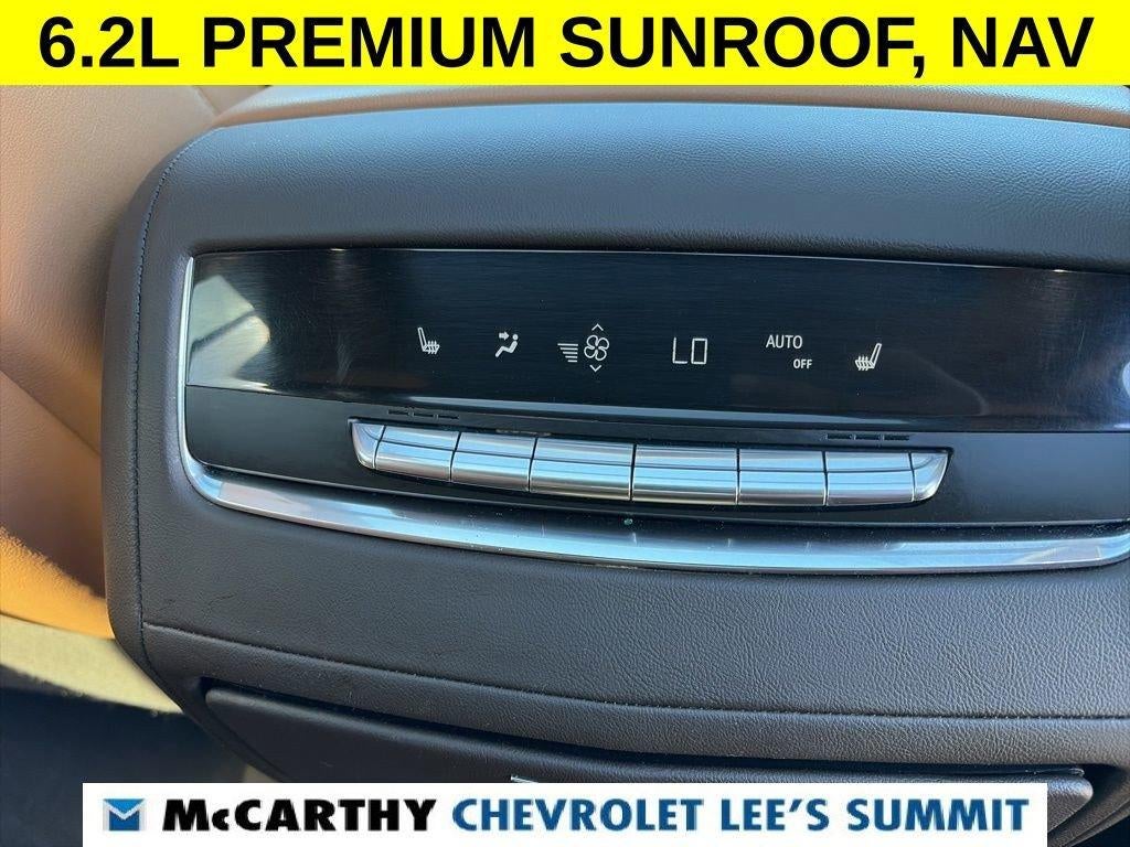 2022 Cadillac Escalade ESV Premium Luxury