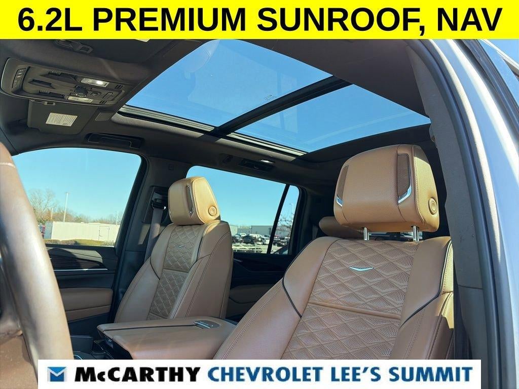 2022 Cadillac Escalade ESV Premium Luxury