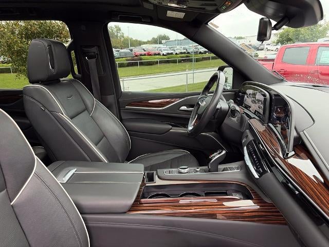 2023 Cadillac Escalade ESV 4WD Premium Luxury
