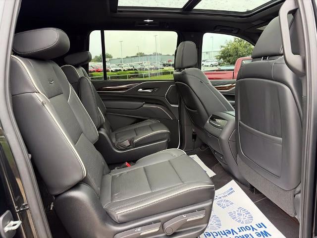 2023 Cadillac Escalade ESV 4WD Premium Luxury