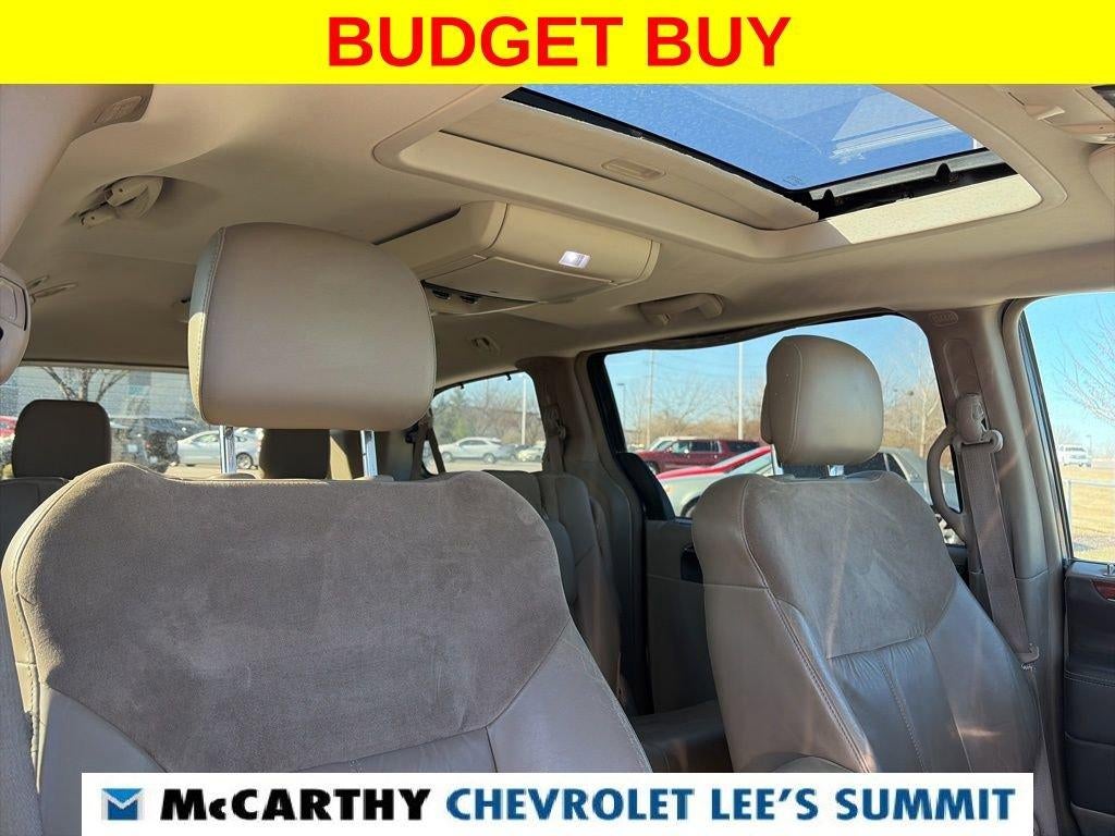 2012 Chrysler Town & Country Limited