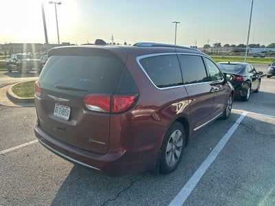 2018 Chrysler Pacifica Hybrid Limited