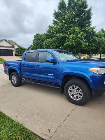 2017 Toyota Tacoma SR5