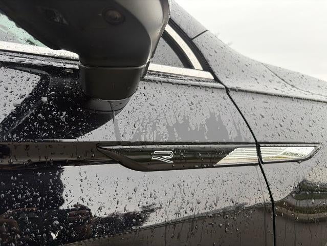 2022 Volkswagen Tiguan SEL R-Line