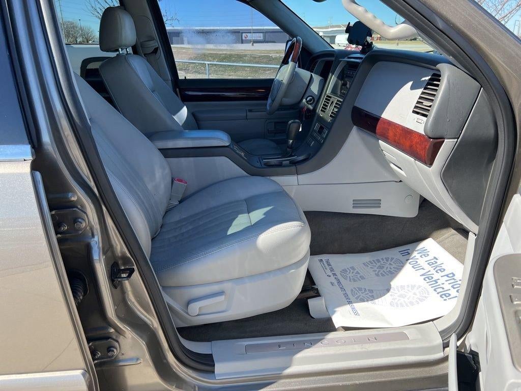 2004 Lincoln Aviator Luxury