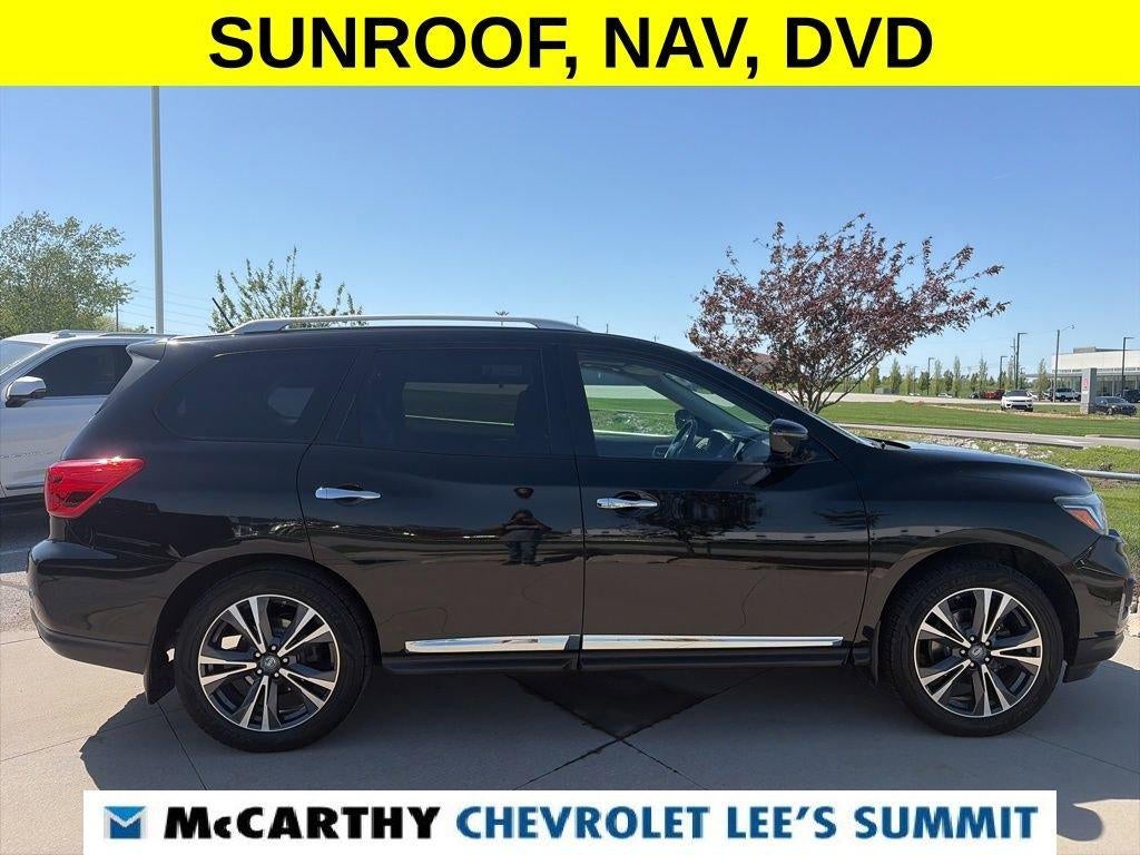 2017 Nissan Pathfinder Platinum