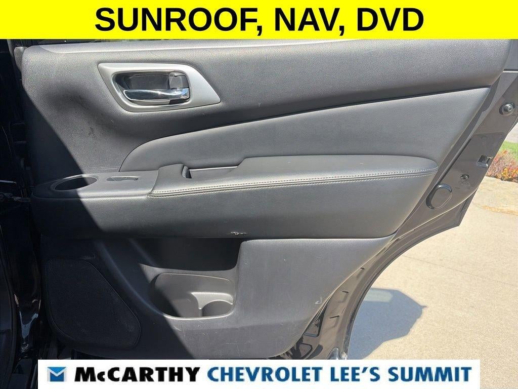 2017 Nissan Pathfinder Platinum