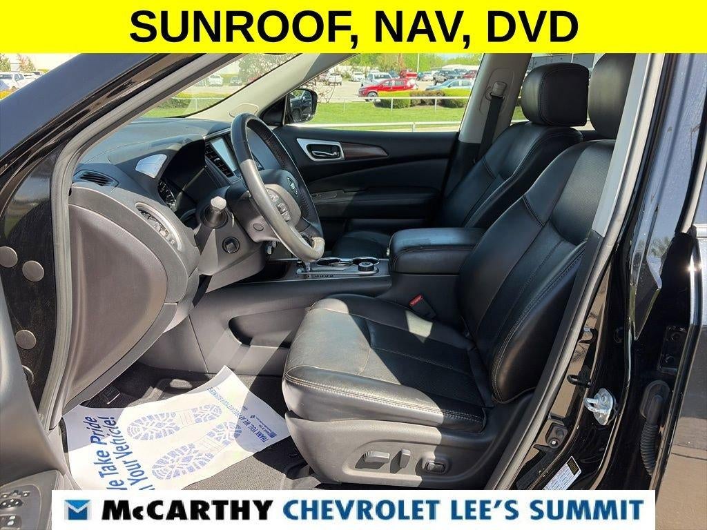 2017 Nissan Pathfinder Platinum