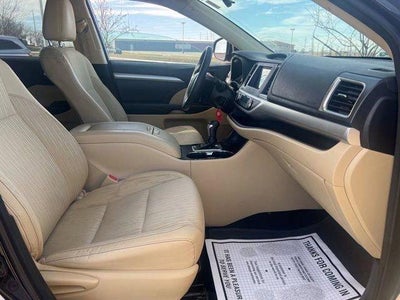 2014 Toyota Highlander LE