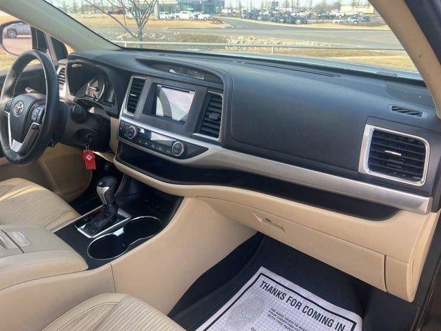 2014 Toyota Highlander LE