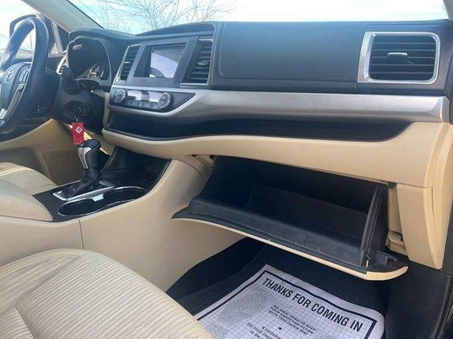 2014 Toyota Highlander LE