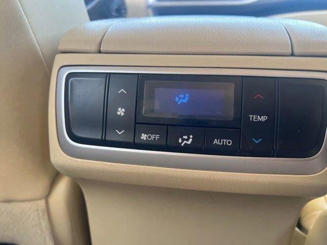 2014 Toyota Highlander LE