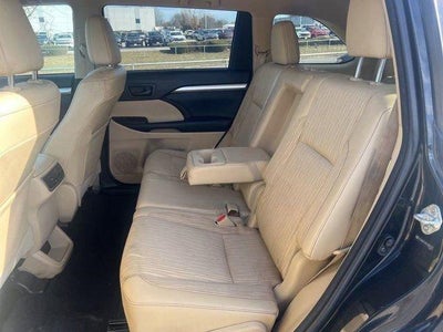2014 Toyota Highlander LE